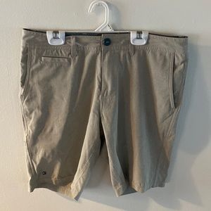 Linksoul Boardwalk Beige Shorts Size 31. Great condition.